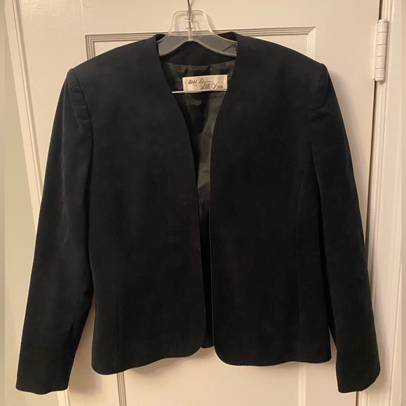 Vintage Adolph Schuman for Lilli Ann ultra suede jacket and skirt suit - Picture 1 of 9